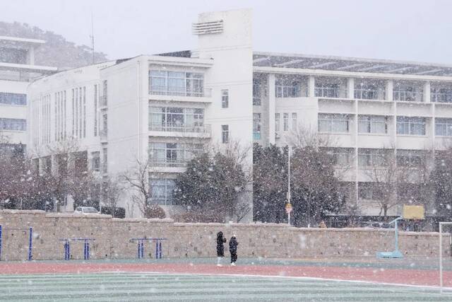 青科大最美雪景年度巨献！