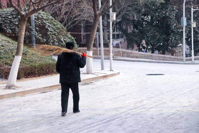 青科大最美雪景年度巨献！