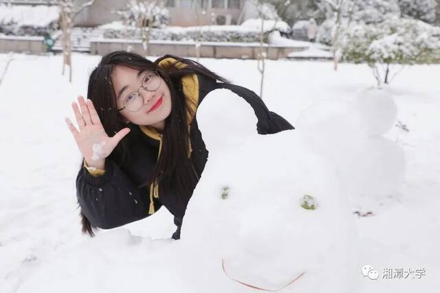 这样的湘大“雪”子，一整个爱住！