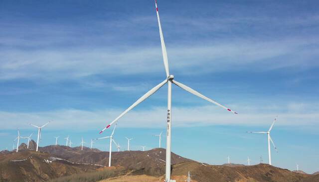 国内单机容量最大的山地风电项目并网发电
