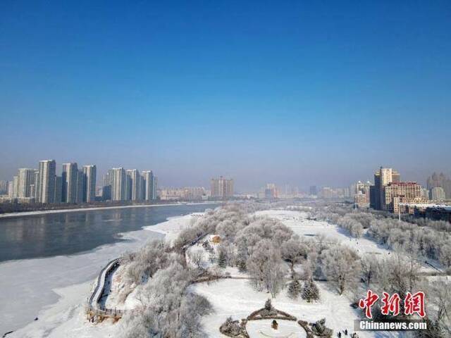 资料图：吉林省吉林市城区一景。苍雁摄