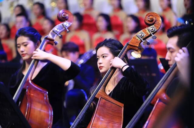 吉林大学举办“吉大之声”2022新年音乐会