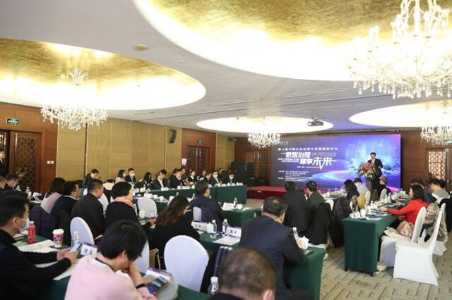 12月25日,第三届中国社会治理与发展高层论坛在清华大学举行。