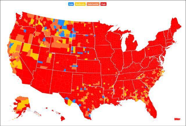 美国疫情地图，标红区域为“高传播地区”图源：《今日美国》