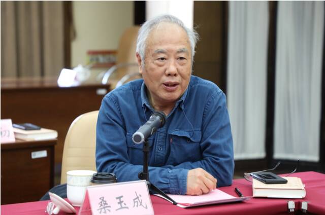 上海市政治学会会长，复旦大学国际关系与公共事务学院桑玉成教授