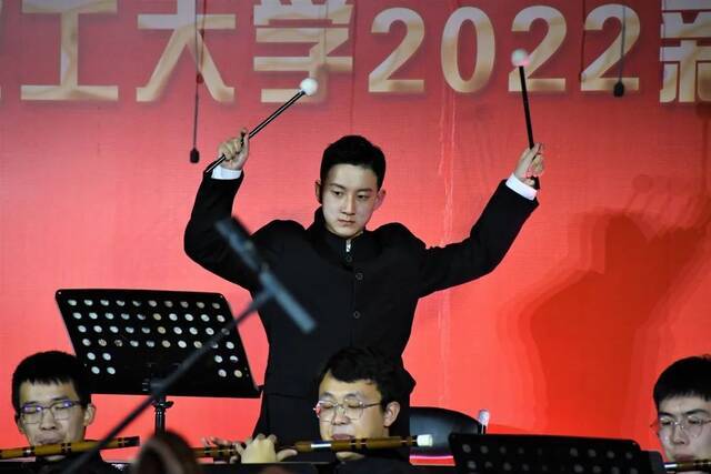 2022新年音乐会奏响，我们一起向未来