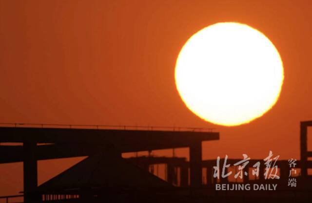 欢迎“光”临2022！在北京，看新年的第一次日出！