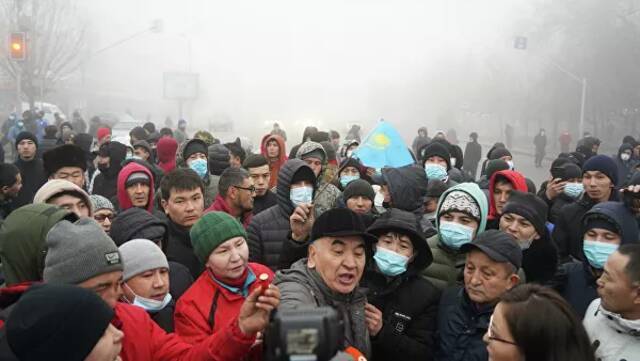 外媒：哈萨克斯坦暴力抗议已致3名执法人员被斩首