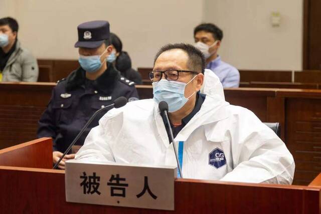 庭审现场本文图片均来自微信公众号@上海一中法院