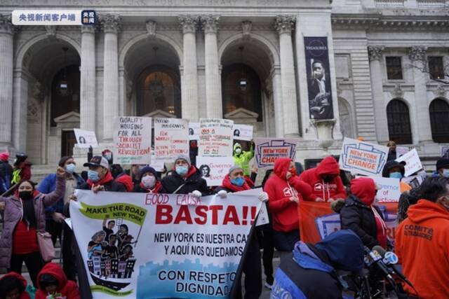 美国纽约数百人游行抗议租客驱逐禁令到期 多人被捕