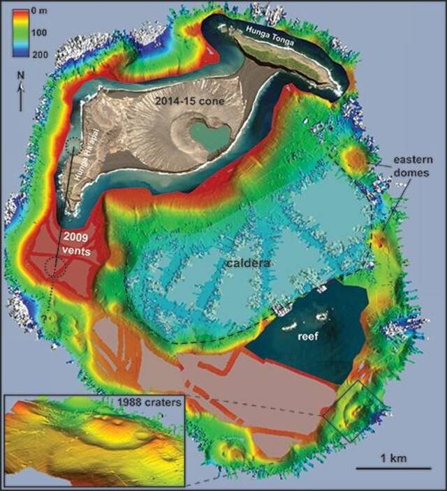 ↑这座海底火山直到2009年才“浮出水面”。