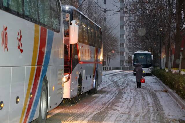 北҈科下҈雪҈啦҈！2022年的第一场雪！