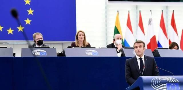 马克龙19日在斯特拉斯堡的欧洲议会发表讲话。