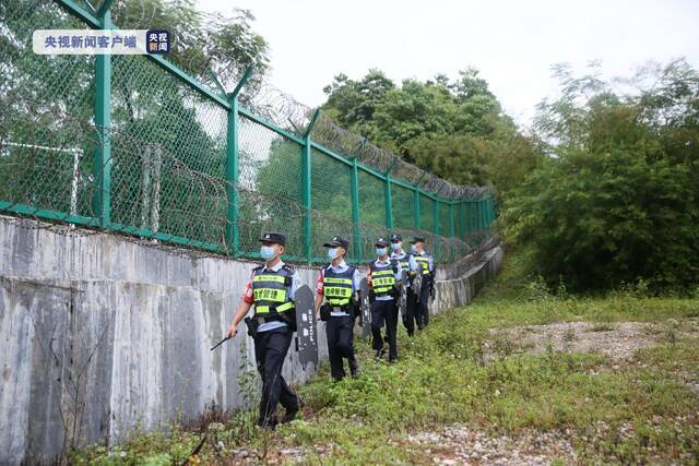 广西移民管理警察2021年查获偷渡人员8100余人