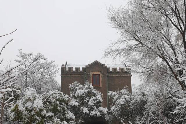 “雪”落河大！！109年了~