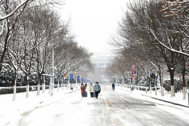 “雪”落河大！！109年了~