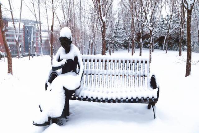 “雪”落河大！！109年了~