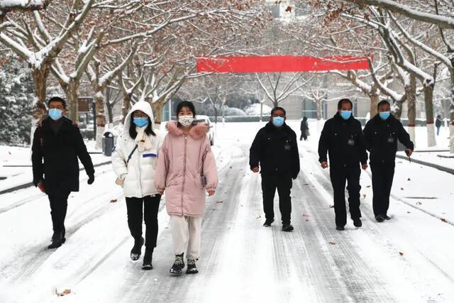 “雪”落河大！！109年了~