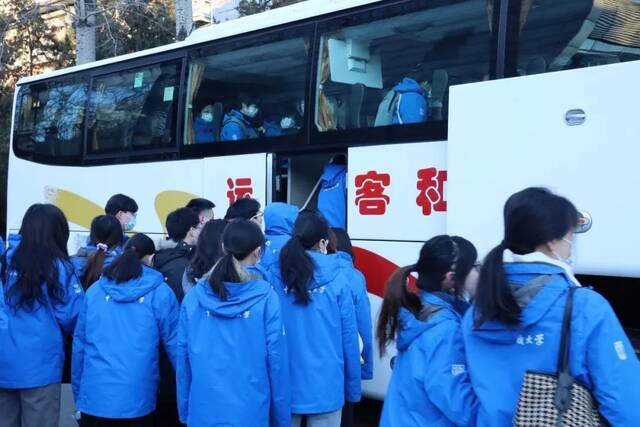 首批2022北京新闻中心冬奥城市志愿者上岗啦！