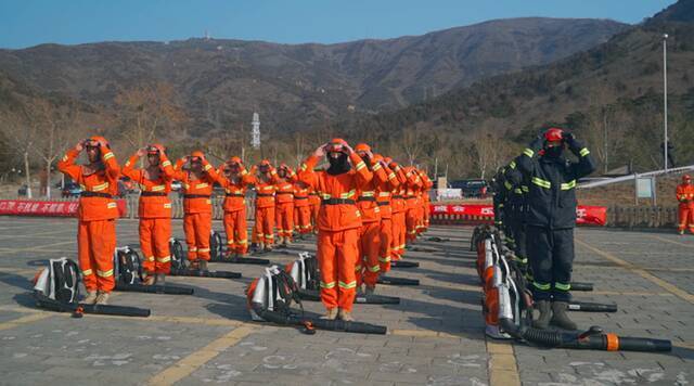 毗邻部分冬奥赛场！北京昌平主要入山路口须扫码进山