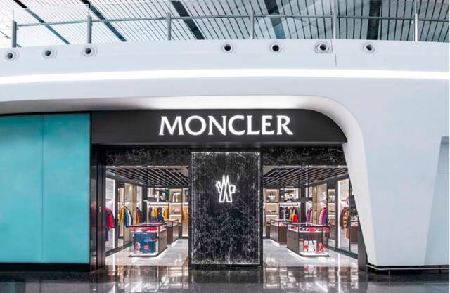 Moncler门店资料图