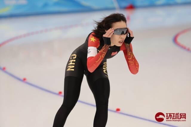荷兰选手夺速度滑冰女子3000米金牌 打破奥运会纪录
