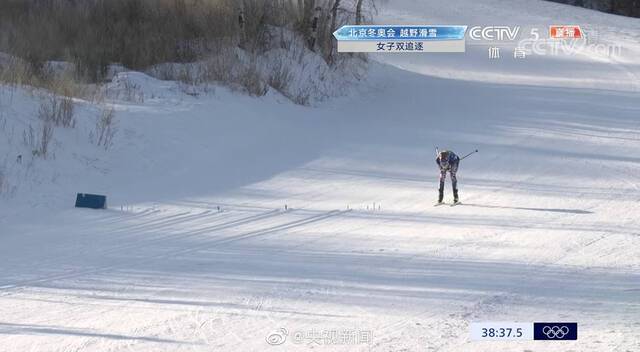 北京冬奥会首金！挪威选手夺得越野滑雪女子双追逐赛金牌