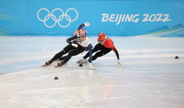 短道速滑男子1000米预赛武大靖任子威李文龙携手晋级