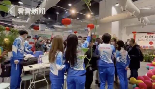 视频｜在北京冬奥会做志愿者 外国女孩李遐：非常荣幸