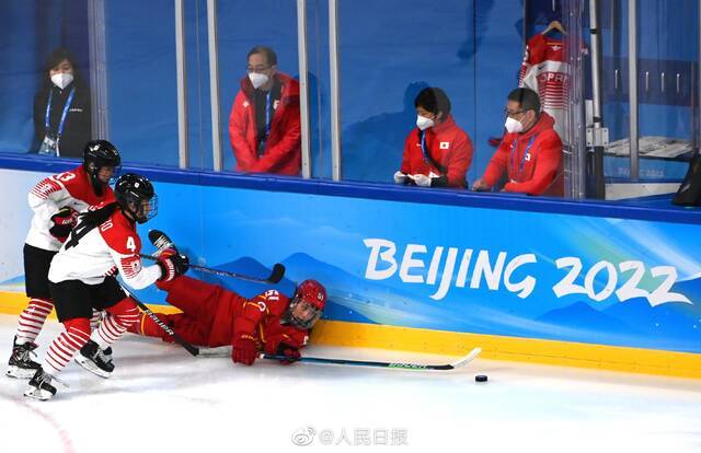 豪取两连胜！中国女冰点球战胜日本队 锁定八强席位