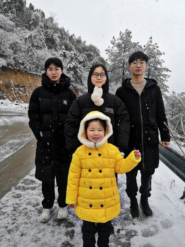 我怕初七的大雪漫天，你收不到我的祝福，于是……