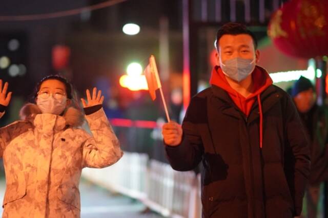 北京丰台南庭新苑北区管控区解封！仍有一栋楼封控中