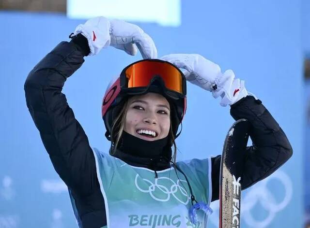 会飞的中国雪花！