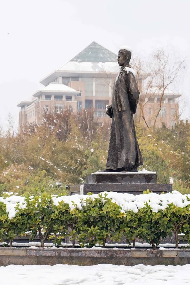 虽然雪不一定准时到达