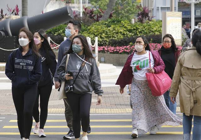 香港返深人员连日大增，深圳接转资源能力严重超限