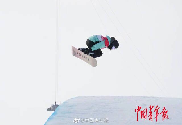 单板滑雪女子U型场地技巧决赛 中国选手相继失误
