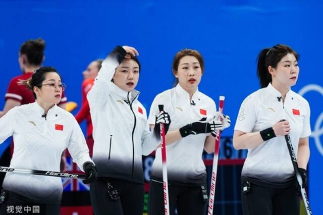 冬奥女子冰壶中国队6比7不敌丹麦 无缘开门红