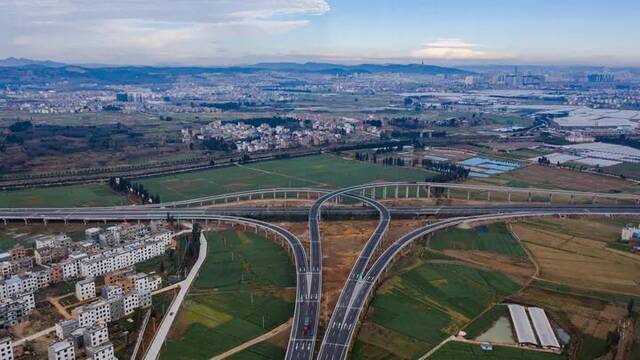 曲靖市麒麟区—师宗县高速公路胡超摄