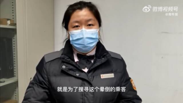 晚高峰上海地铁为贫血乘客停车2分钟，网友：我也曾被照顾到