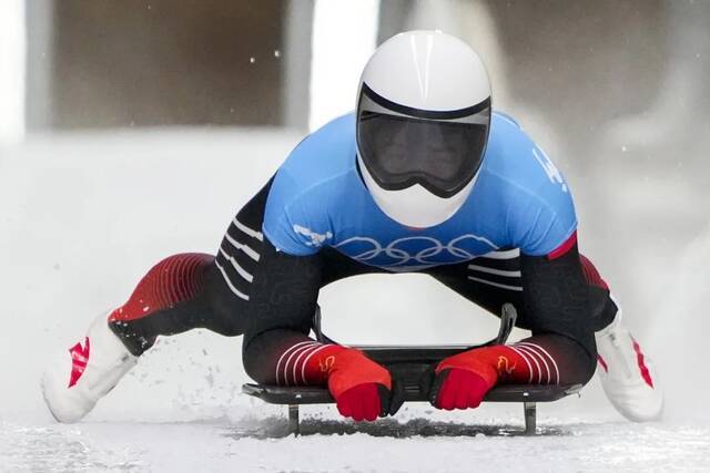 中国钢架雪车队首枚奥运奖牌，多亏这双国产比赛鞋！