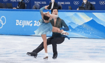 都是男女两人花样滑冰，冰舞和双人滑有啥区别？