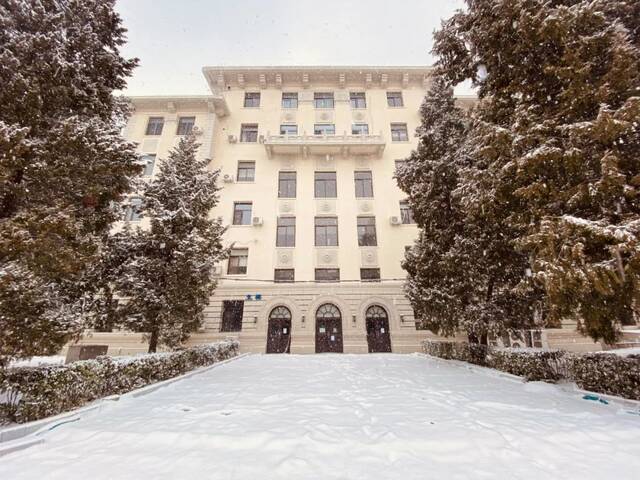 虎年的第一场雪！冰墩墩带你逛北科大校园！