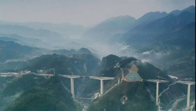 城开高速南长沟特大桥。重庆高速集团供图
