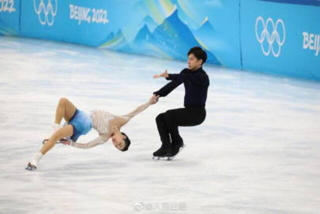 中国代表团锁定北京冬奥会金牌榜第三名！