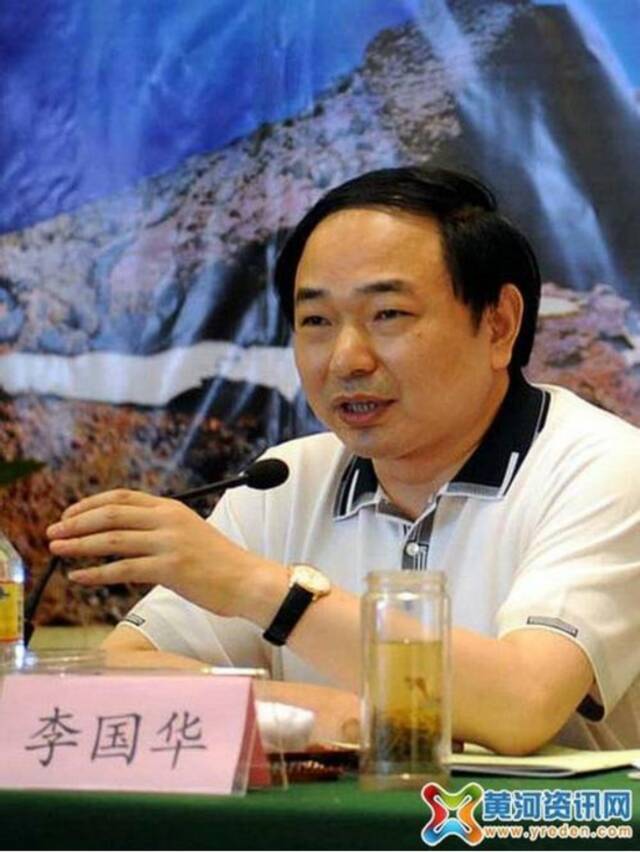 起底李国华成长历程：他佩戴的几块手表曾引人关注改变了人生