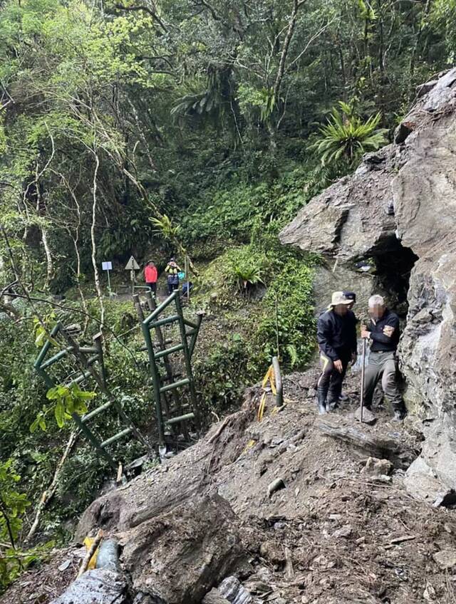 △台湾花莲玉里瓦拉米步道塌方现场