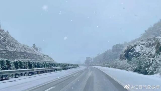 暴雪、冰冻！影响比前几次都大，江西人挺住！天气反转就在……