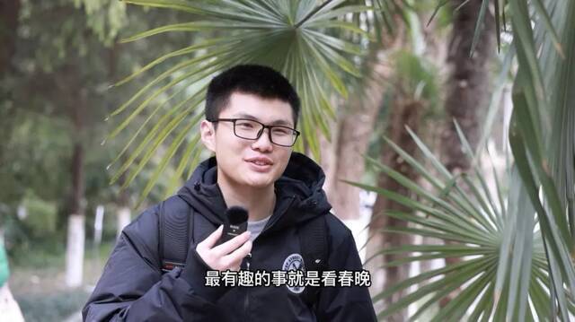 学霸你好  相遇在新学期的第一天