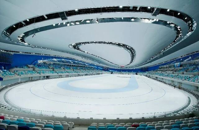 北京冬奥会标志性场馆国家速滑馆“冰丝带”。（资料图）