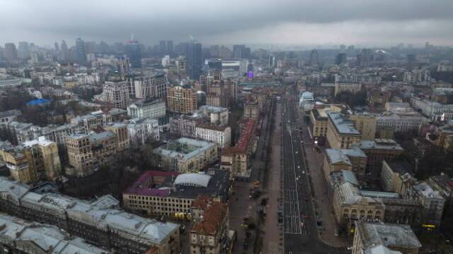 乌克兰总统泽连斯基发布全国总动员令